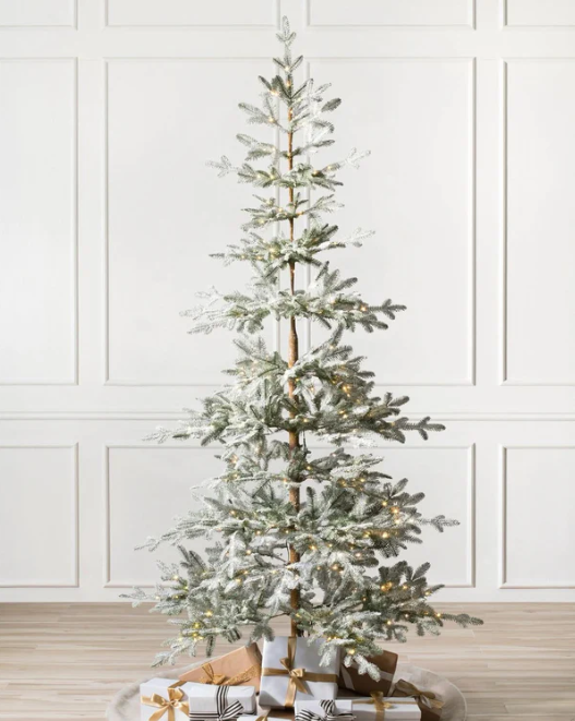Árvore de natal Nevada com Galhos Nevados , Suporte Metálico e Micro Leds Embutidos